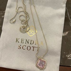 Kendra Scott necklace
